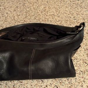 Cute black purse. Needs a new home.